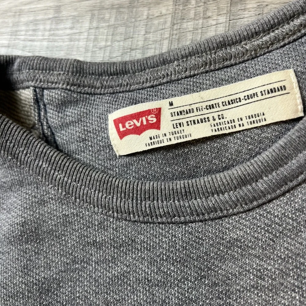Levis Sweatshirt Mens‎ Medium Grey Raglan Sleeve Standard Fit Textured Pullover